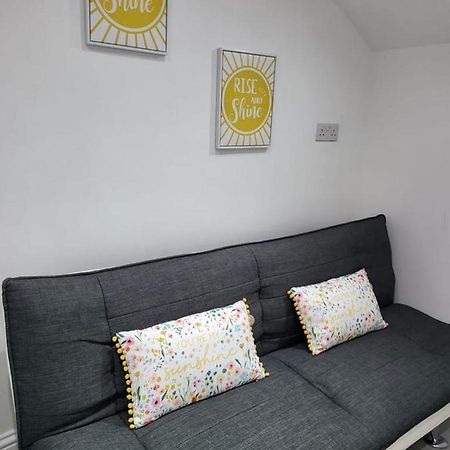 Fancy Basement Flat B Apartment London Luaran gambar