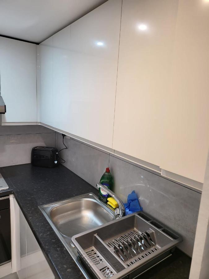 Fancy Basement Flat B Apartment London Luaran gambar