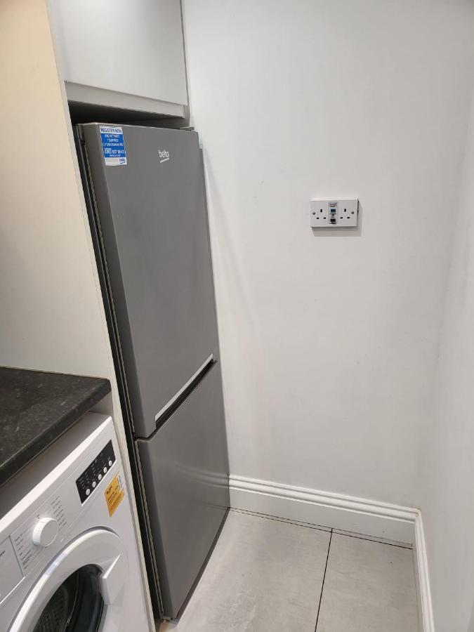 Fancy Basement Flat B Apartment London Luaran gambar
