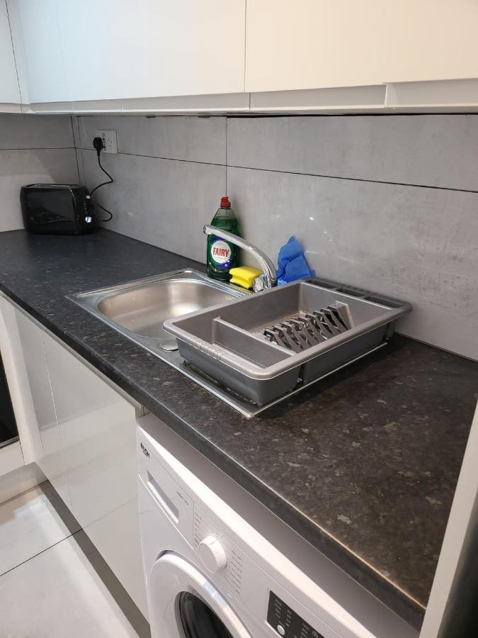 Fancy Basement Flat B Apartment London Luaran gambar